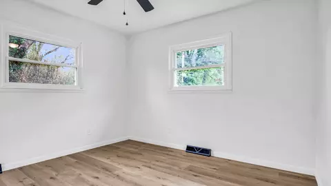 3007 W Olive St, Springfield, MO 65802 photo 11