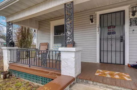 1921 W Elm St, Springfield, MO 65806 photo 4