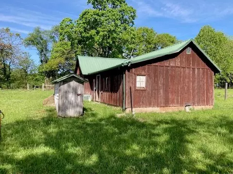 392 Robinson Rd, Clever, MO 65631 photo 3