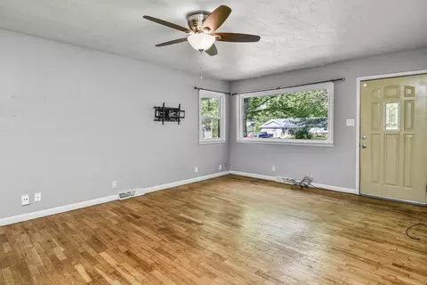 724 N Lone Pine Ave, Springfield, MO 65802 photo 5