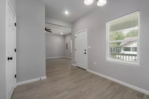 1416 N Concord Ave, Springfield, MO 65802 photo 9