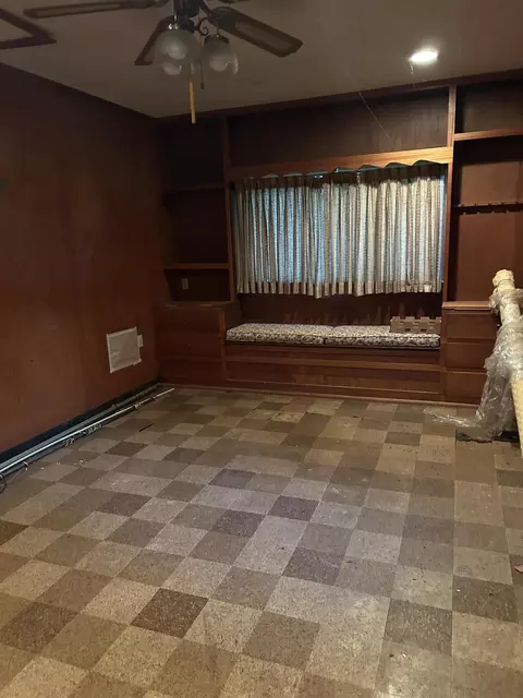 2429 E Seminole St, Springfield, MO 65804 photo 5