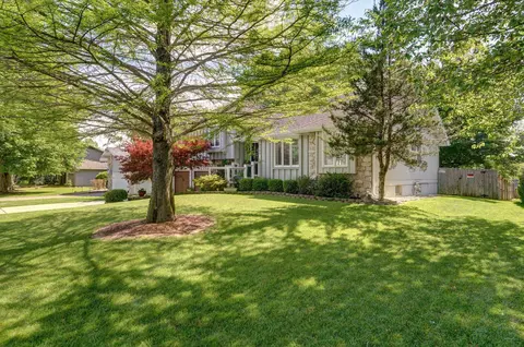 3724 E Sugar Hill St, Springfield, MO 65809 photo 2