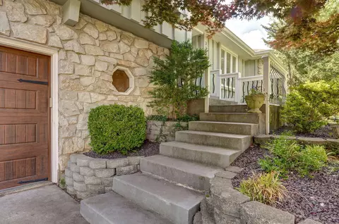 3724 E Sugar Hill St, Springfield, MO 65809 photo 4