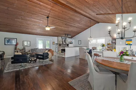 3724 E Sugar Hill St, Springfield, MO 65809 photo 6