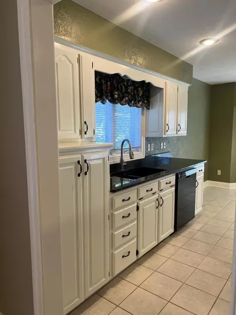 3732 E Alameda St, Springfield, MO 65809 photo 17