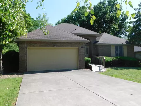 3732 E Alameda St, Springfield, MO 65809 photo 4
