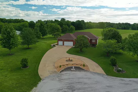 237 Tallgrass Rd, Ozark, MO 65721 photo 2