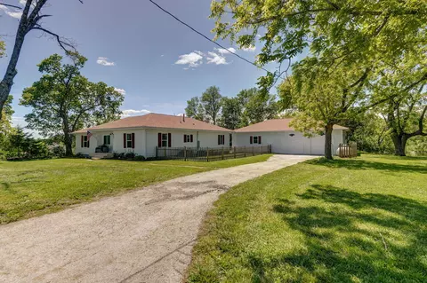 853 S Shamrock Rd, Nixa, MO 65714 photo 3