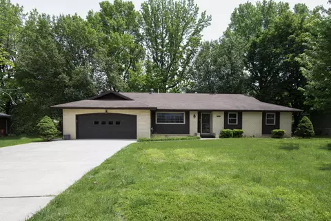 326 S Hemlock Ave, Springfield, MO 65802 photo 1