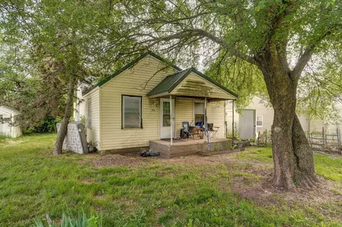 1710 W Thoman St, Springfield, MO 65803 photo 2
