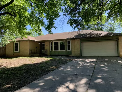 3008 S Barnes Ave, Springfield, MO 65804 photo 1