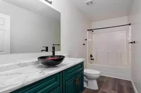 924926 N Broadway Ave, Springfield, MO 65802 photo 11