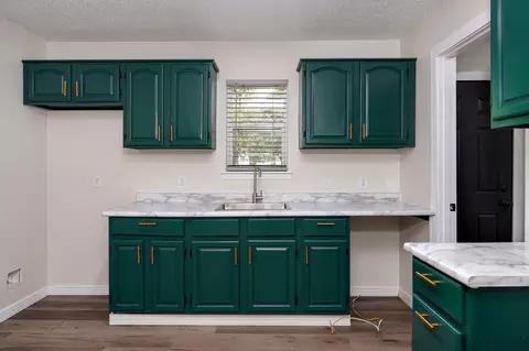 924926 N Broadway Ave, Springfield, MO 65802 photo 16