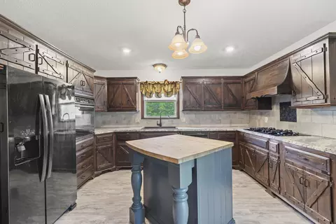 1163 S Oak Park Dr, Springfield, MO 65802 photo 7