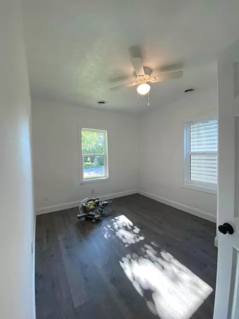 532 S Newton Ave, Springfield, MO 65806 photo 17