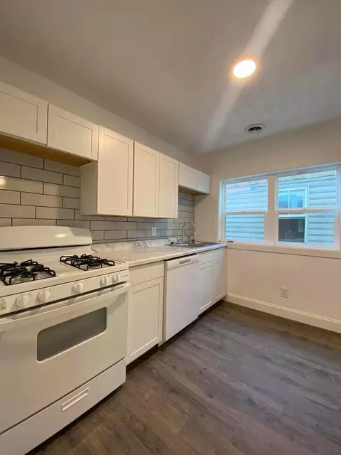 532 S Newton Ave, Springfield, MO 65806 photo 5