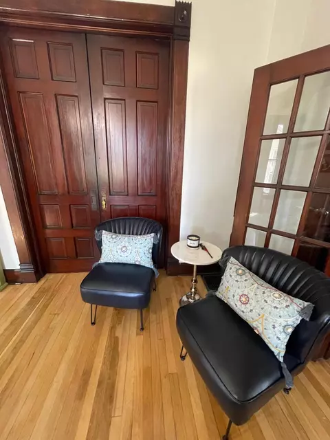 Entry Way - 811 W Walnut St, Springfield, MO 65806 photo 11 of 26