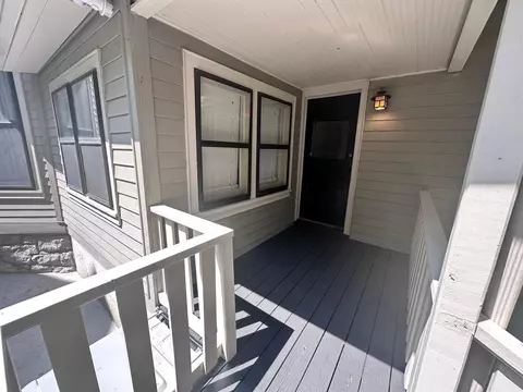 Exterior - 811 W Walnut St, Springfield, MO 65806 photo 11 of 22
