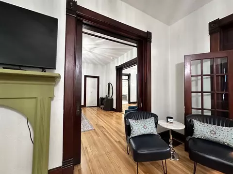 Living - 811 W Walnut St, Springfield, MO 65806 photo 4 of 4