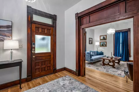 Entry Way - 811 W Walnut St, Springfield, MO 65806 photo 6 of 26