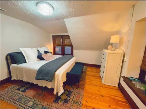 Bedroom - 811 W Walnut St, Springfield, MO 65806 photo 17 of 19