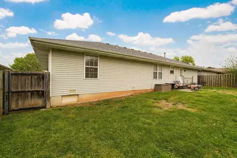 212 W Hunter Dr, Nixa, MO 65714 photo 23