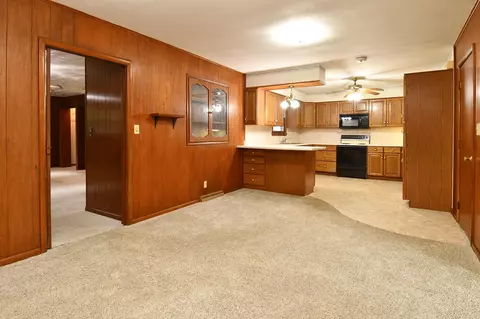 927 N Fairfax Ave, Springfield, MO 65802 photo 12