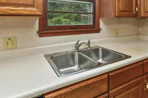 927 N Fairfax Ave, Springfield, MO 65802 photo 11