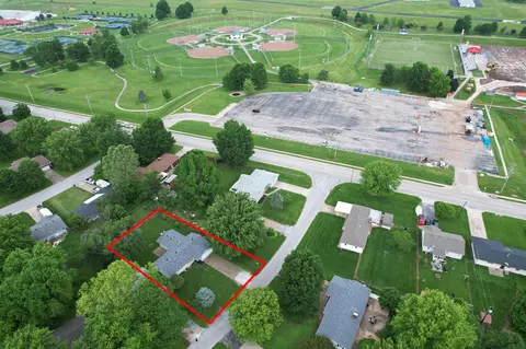 927 N Fairfax Ave, Springfield, MO 65802 photo 3