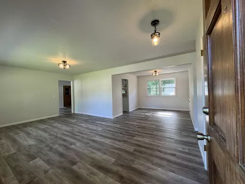 600 Posey St, Ava, MO 65608 photo 5