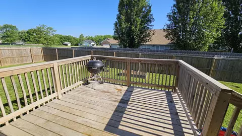 207 E Clouse St, Mountain Grove, MO 65711 photo 24