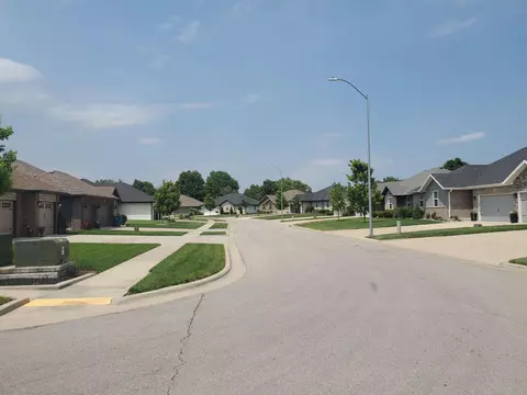 414 Laurel Ln, Nixa, MO 65714 photo 4