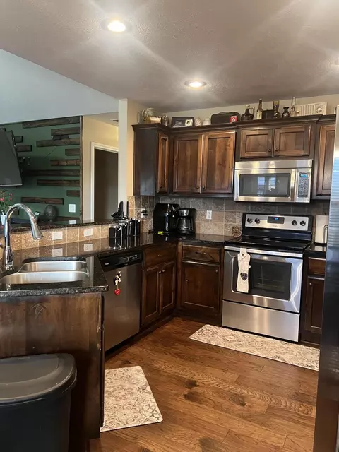 1301 N Crestview Ct, Ozark, MO 65721 photo 10