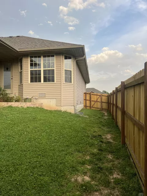 1301 N Crestview Ct, Ozark, MO 65721 photo 29