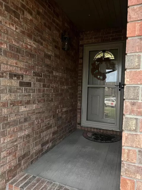 1301 N Crestview Ct, Ozark, MO 65721 photo 3