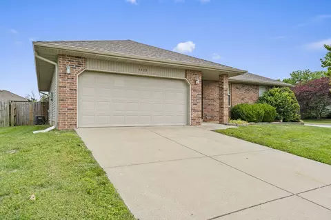 4429 W Madison St, Springfield, MO 65802 photo 2