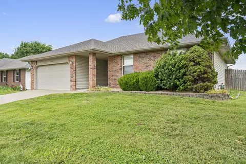 4429 W Madison St, Springfield, MO 65802 photo 3