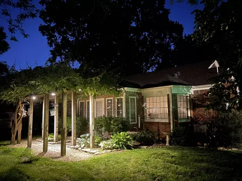 310 S Cordova Ct, Springfield, MO 65802 photo 8