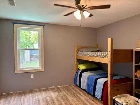 Bedroom - 443 County Road 955, Squires, MO 65755 photo 9 of 13