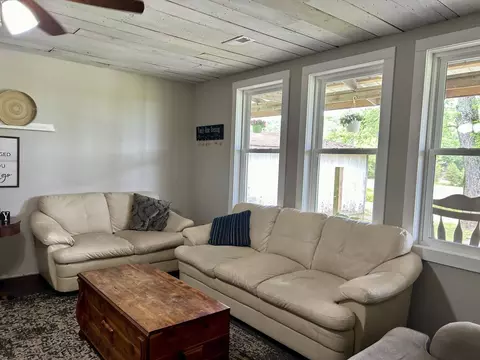 Living - 443 County Road 955, Squires, MO 65755 photo 4 of 6
