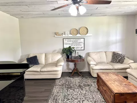 Living - 443 County Road 955, Squires, MO 65755 photo 3 of 6