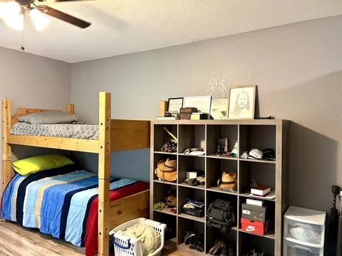 Bedroom - 443 County Road 955, Squires, MO 65755 photo 10 of 13