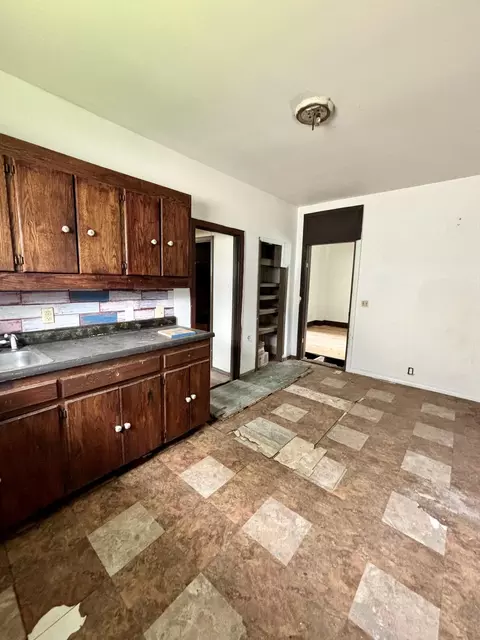 600 5th Street St, Monett, MO 65708 photo 6