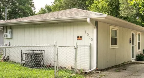 1050 W Elm St, Springfield, MO 65806