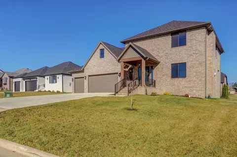 4469 E Kenwood Dr, Springfield, MO 65802 photo 2