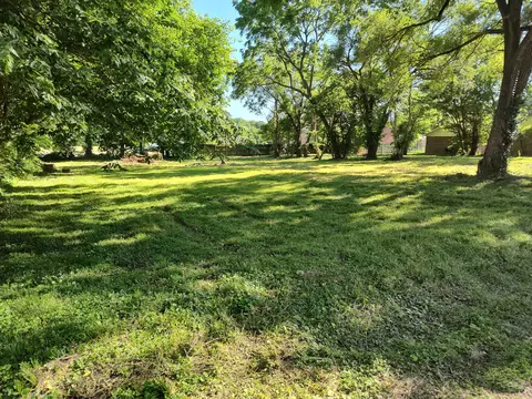 1114 E 1116 E Chestnut St, Bolivar, MO 65613 photo 1