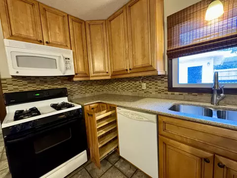 4059 W Bogard St, Springfield, MO 65802 photo 12