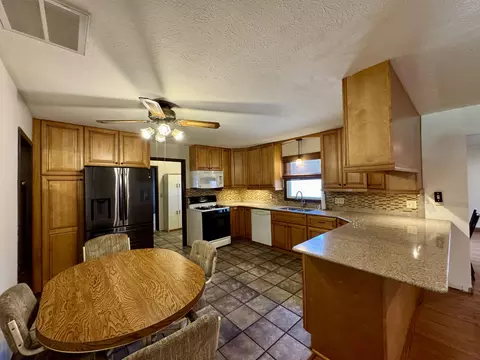 4059 W Bogard St, Springfield, MO 65802 photo 11