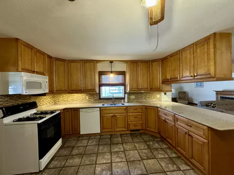 4059 W Bogard St, Springfield, MO 65802 photo 9